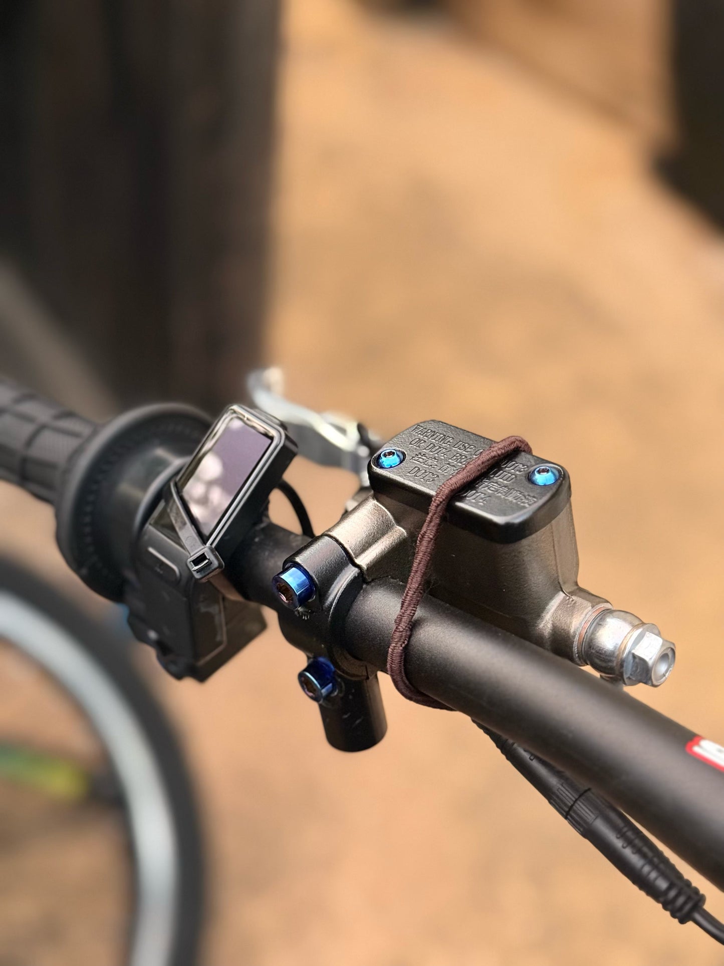 Titanium Ultra-Bee Resevoir Bolts